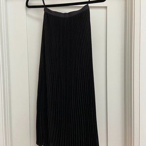 Babaton Jude Skirt Pleated midi skirt